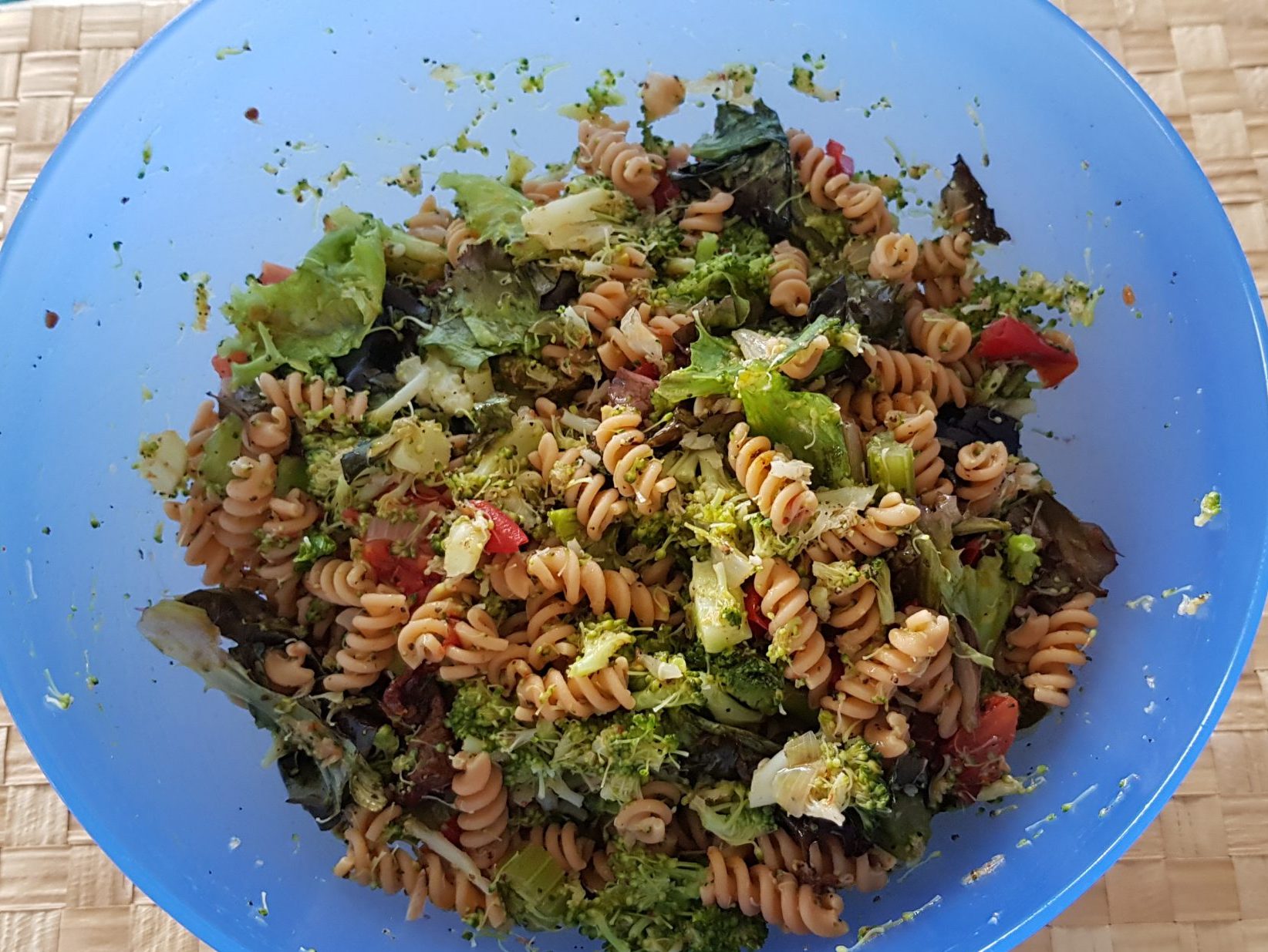 Rezept: Glutenfreier Nudelsalat mit Brokkoli – food-for-happiness